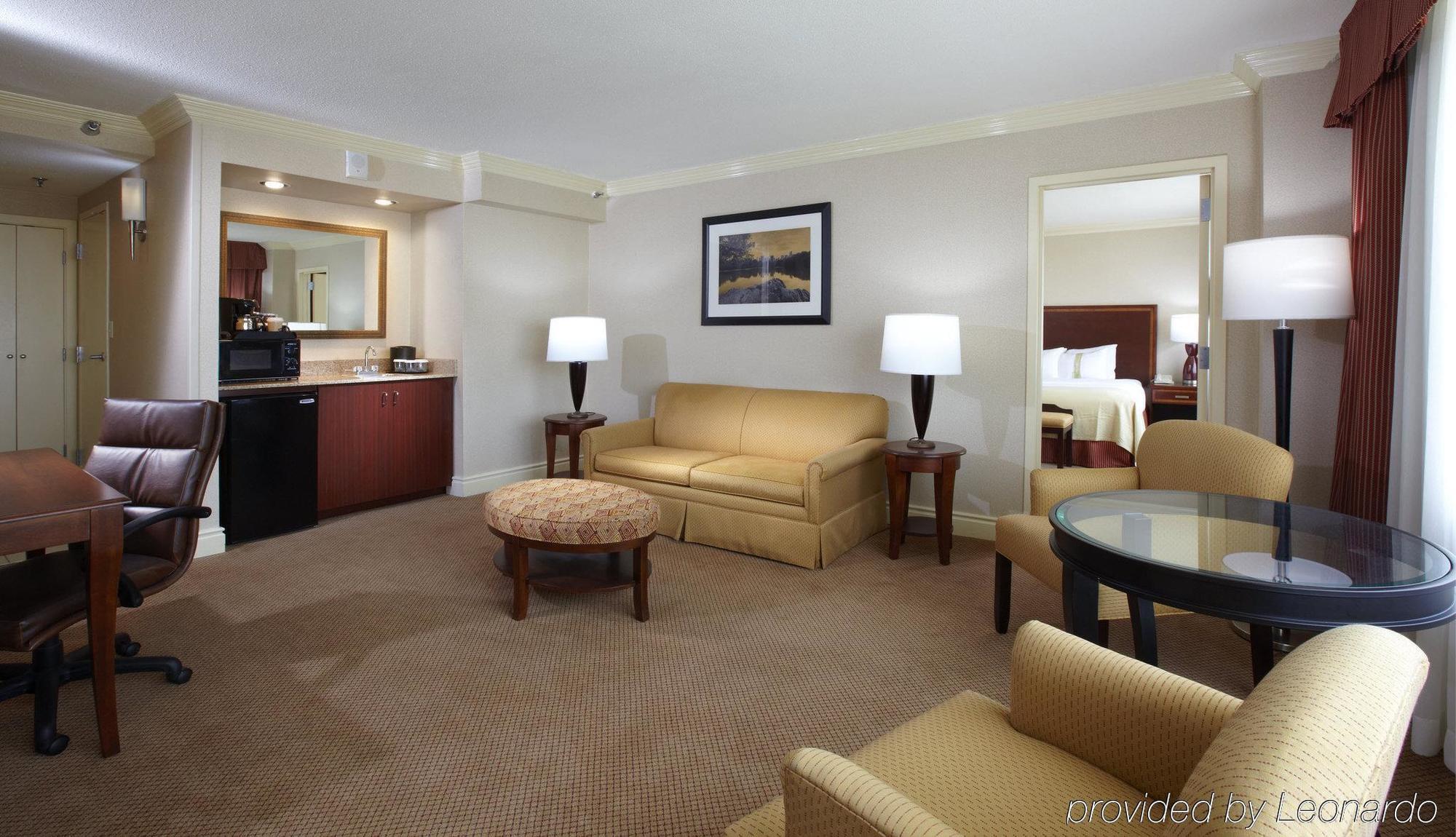 Holiday Inn Secaucus Meadowlands Exterior photo